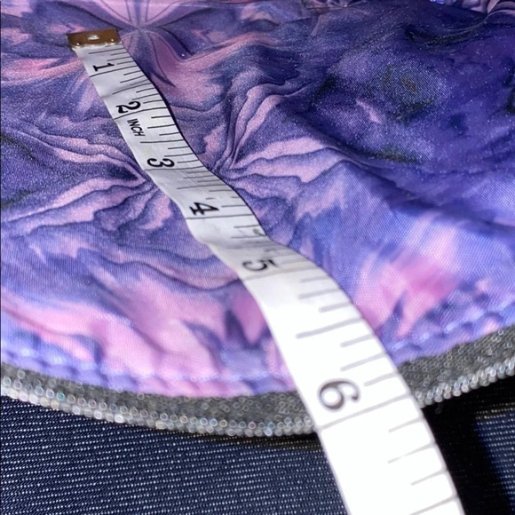 Urban  decay metallic gold makeup bag - Picture 10 of 12